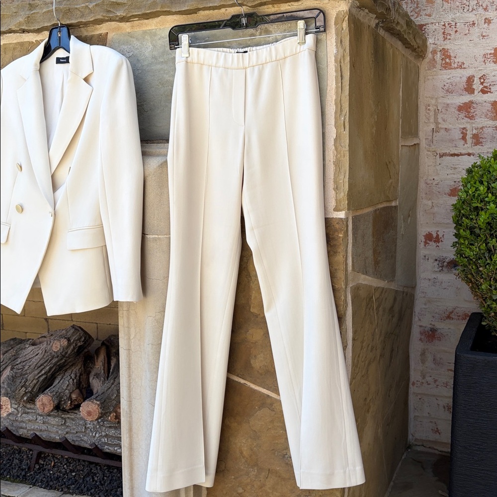 Theory Cream Double-Breasted Blazer and Pants Set - Picture 3 of 9